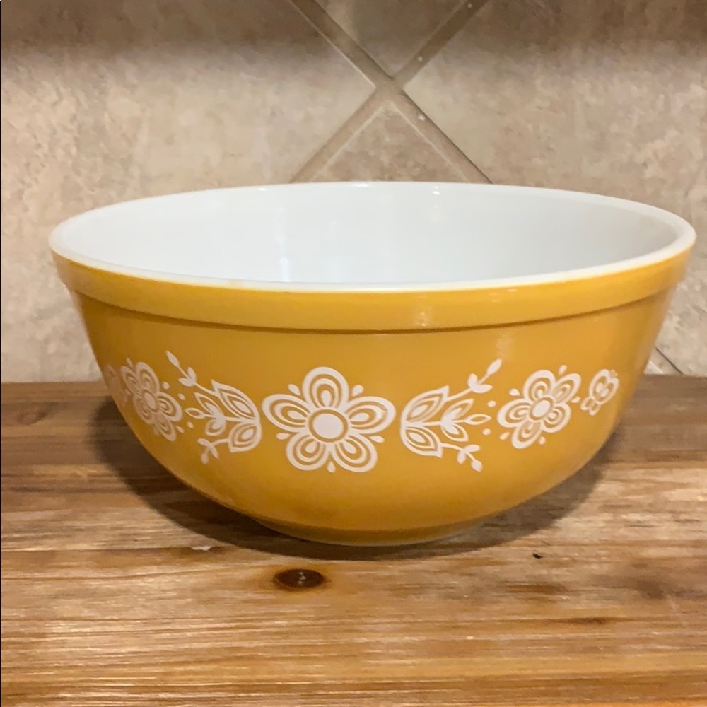 Pyrex Butterfly Gold 403 Bowl